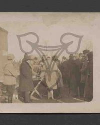 Versammlung von Soldaten und Zivilisten