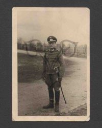 Unbekannter Soldat in Wehrmachtsuniform