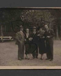 Suzana Lascu mit Freunden