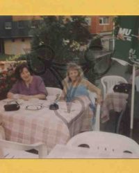 Zwei unbekannte Frauen