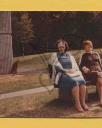 Zwei Unbekannte Frauen