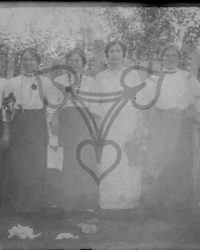 Unbekannte Frauengruppe