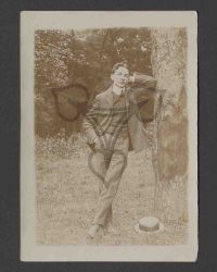 Unbekannter junger Mann