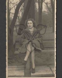 Unbekannte Frau