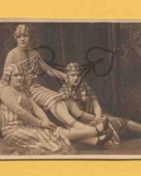 Unbekannte Frauengruppe