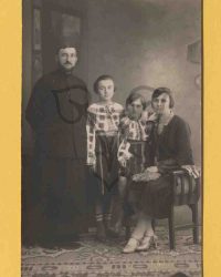 familia Preotul Jean M. Popescu din com. Gogan jud. Mureșul