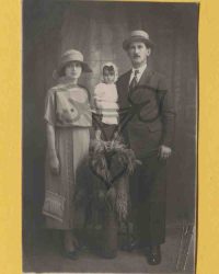 Unbekannte Familie