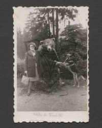 Eugenia Podviascaia mit Hund