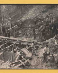 Bauarbeiten an einem Bahnviadukt oder Tunnel
