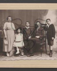 Unbekannte Familie